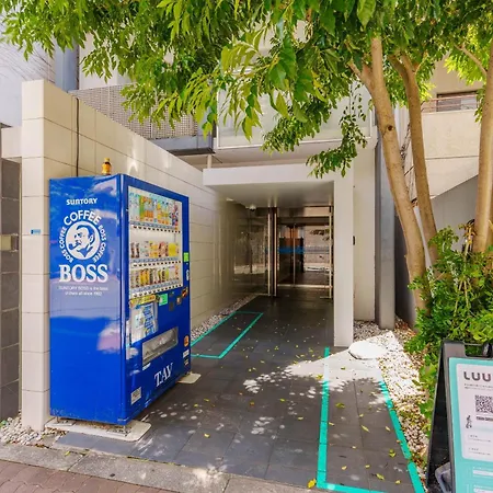 黒門市場徒歩5分 通天閣難波エリア徒歩圏内 トイレと浴室付き まるまる貸切 エレベーター 高層804